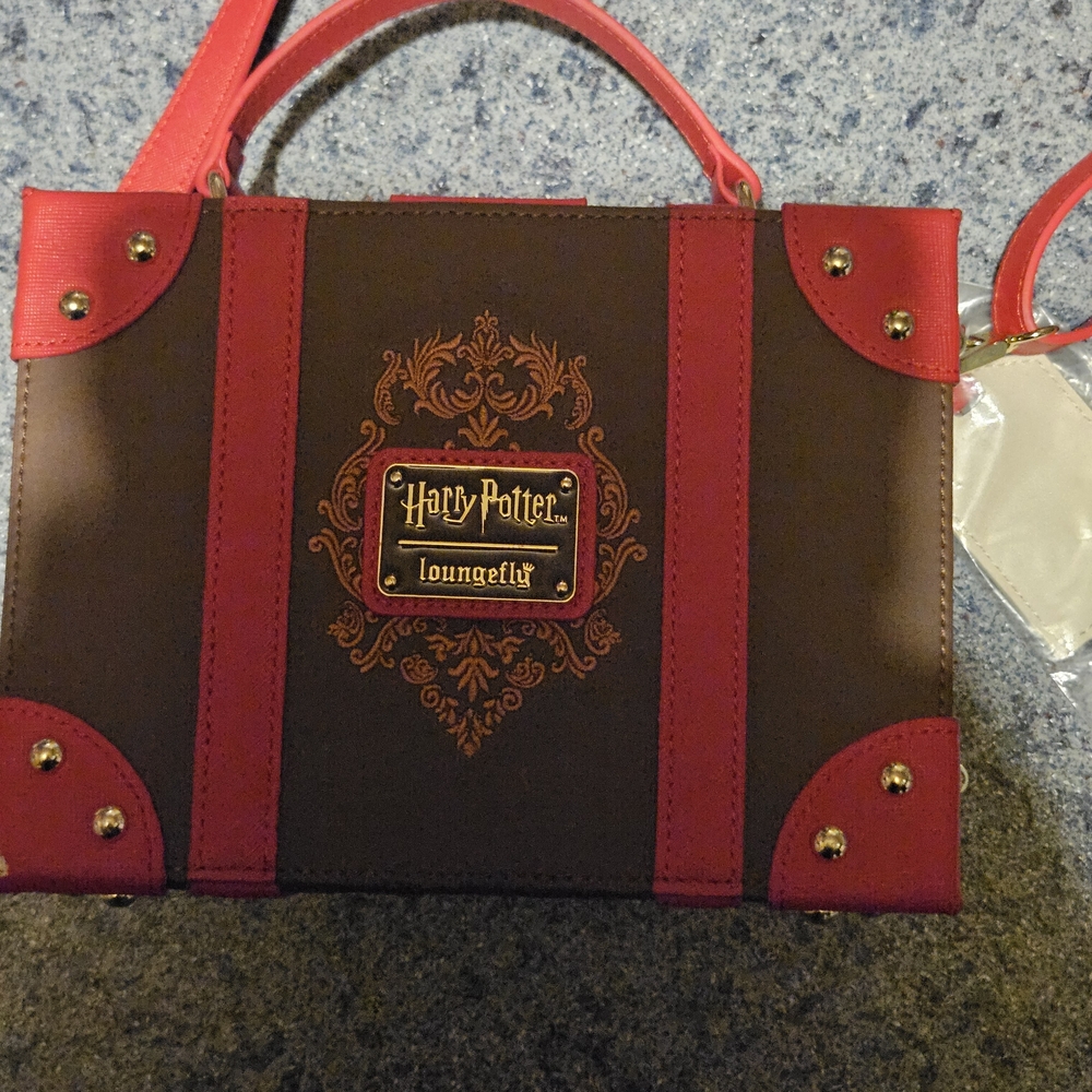 Loungefly Brown and Red Hogwarts Crossbody Bag - Picture 3 of 7